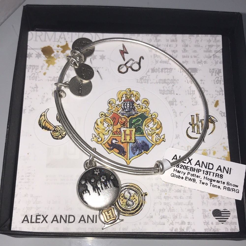 New Stunning Harry Potter Alex&Ani charm bracelet